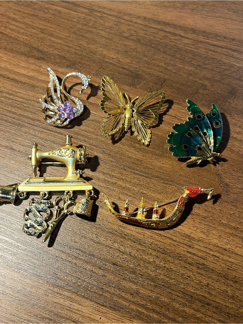 Vintage Brooch Lot